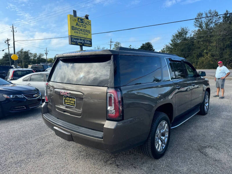 2016 GMC Yukon XL SLT photo 9