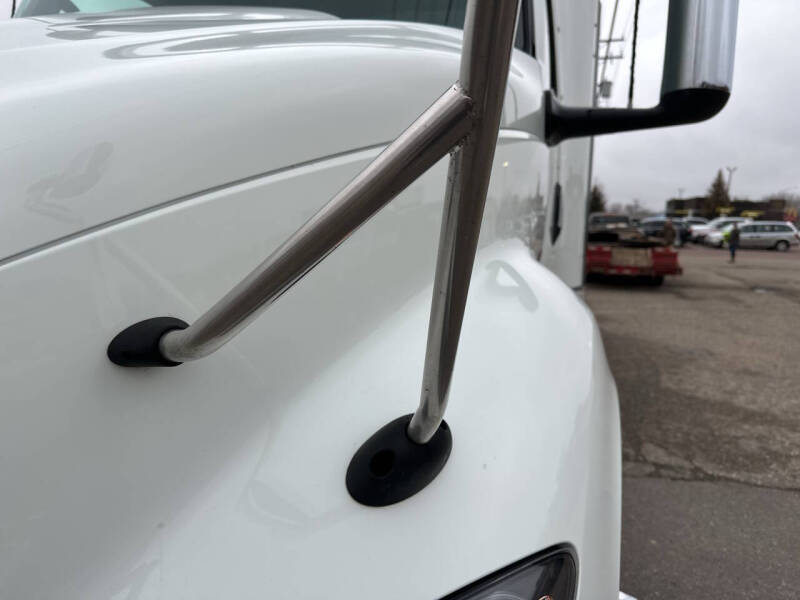 2021 International RH613