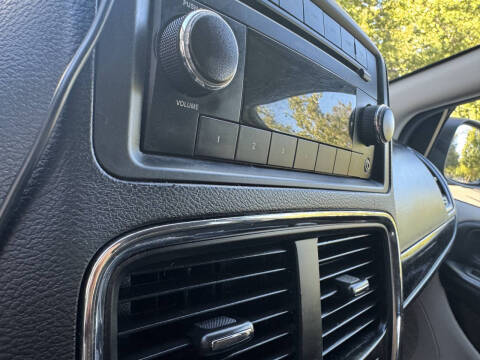 2015 Dodge Grand Caravan SXT Plus