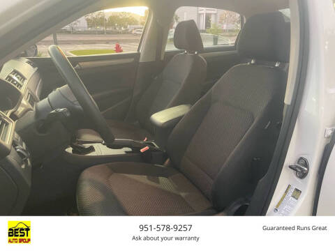 2012 Volkswagen Passat S PZEV