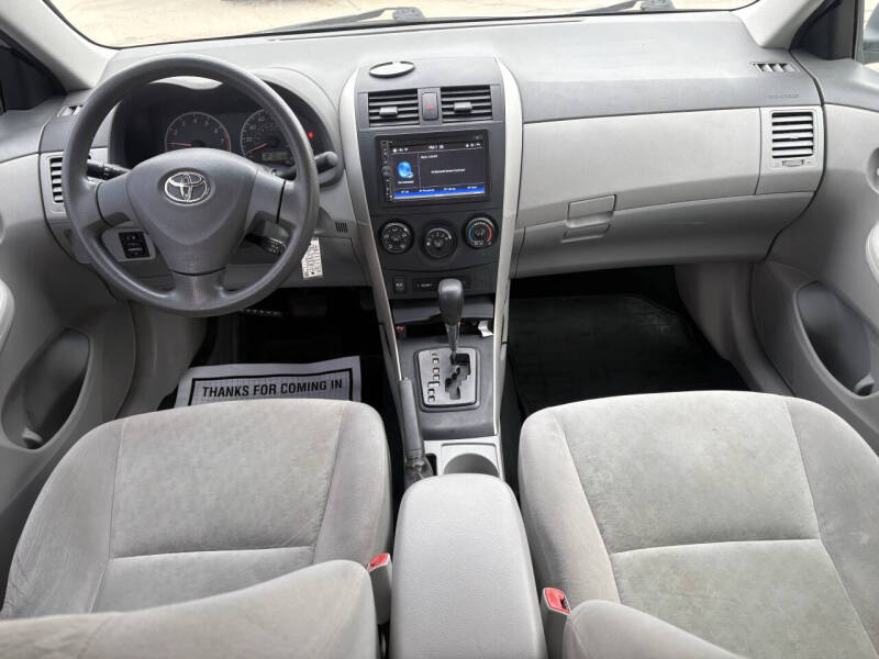 2009 Toyota Corolla LE