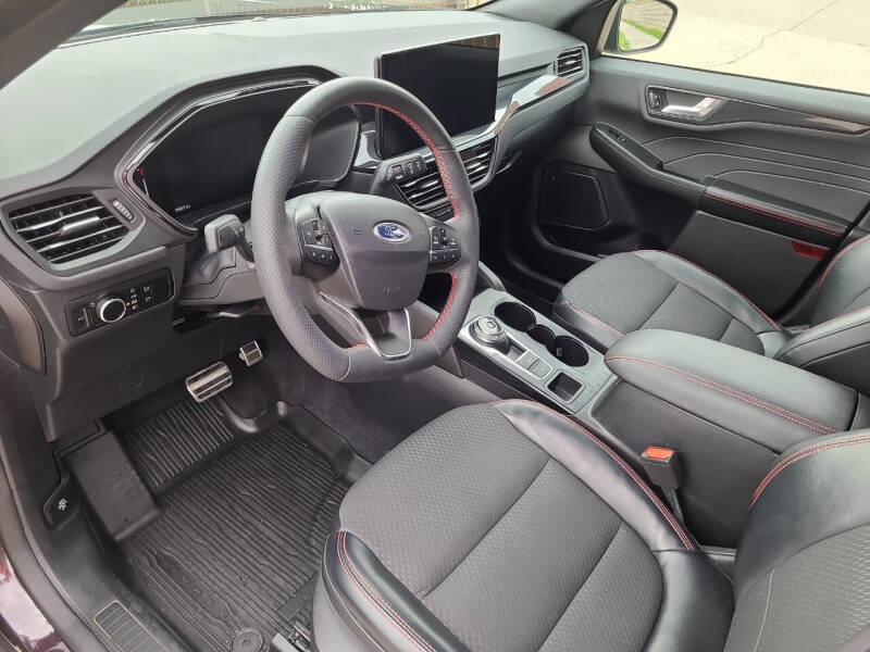 2023 Ford Escape ST-Line