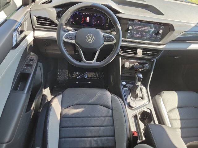 2023 Volkswagen Taos SEL 4Motion