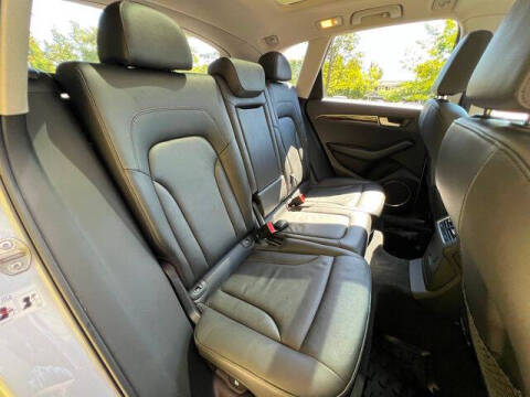 2012 Audi Q5 2.0T quattro Premium Plus