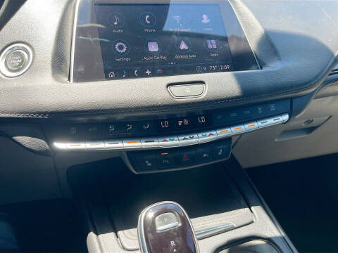 2022 Cadillac XT4 Luxury