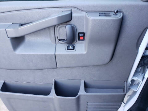 2024 Chevrolet Express 2500