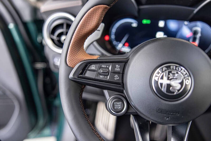 2025 Alfa Romeo Stelvio