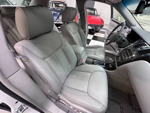 2011 Cadillac DTS Luxury Collection