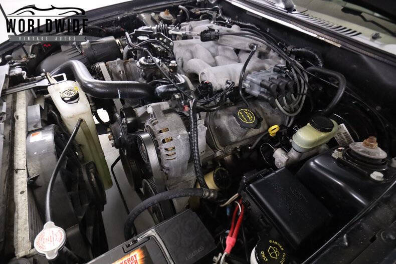 2004 Ford Mustang