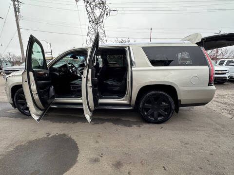 2015 Cadillac Escalade ESV Luxury