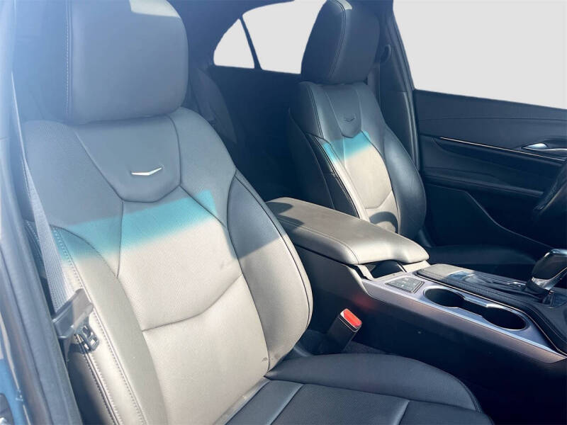 2024 Cadillac CT4 Premium Luxury