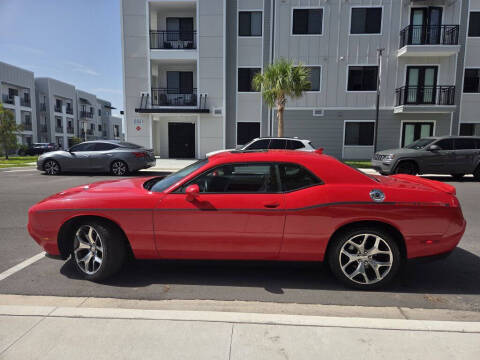 2015 Dodge Challenger SXT Plus