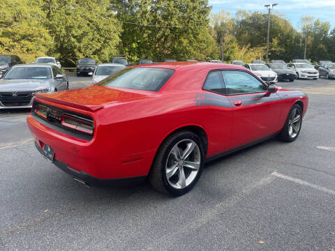 2015 Dodge Challenger SXT