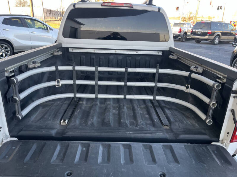 2005 Nissan Frontier LE