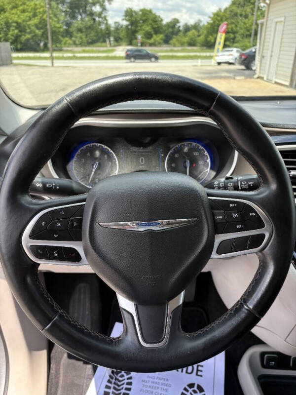 2017 Chrysler Pacifica Touring Plus