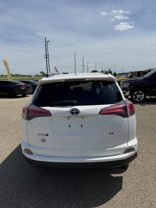 2018 Toyota RAV4 LE
