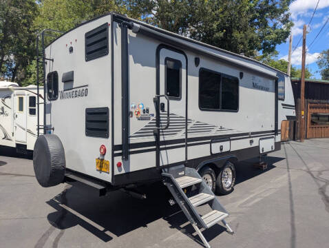2020 Winnebago Micro Minnie 2405RG / 26ft