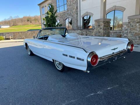 1962 Ford Thunderbird