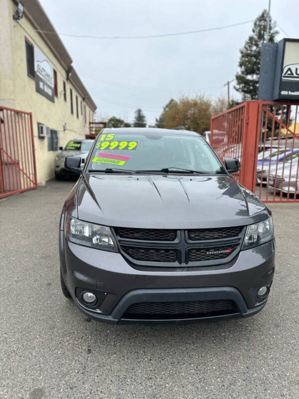 Dodge Journey's photo