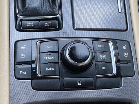 2016 Hyundai Genesis