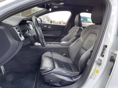 2019 Volvo S60 T5 R-Design