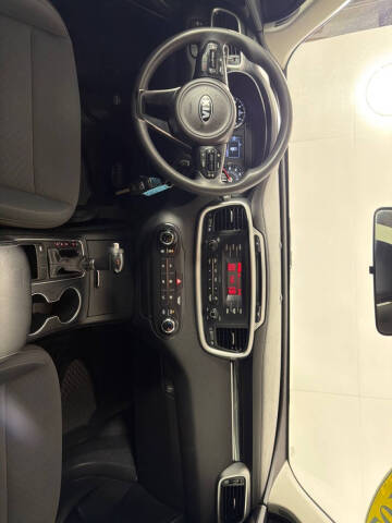 2016 Kia Sorento LX