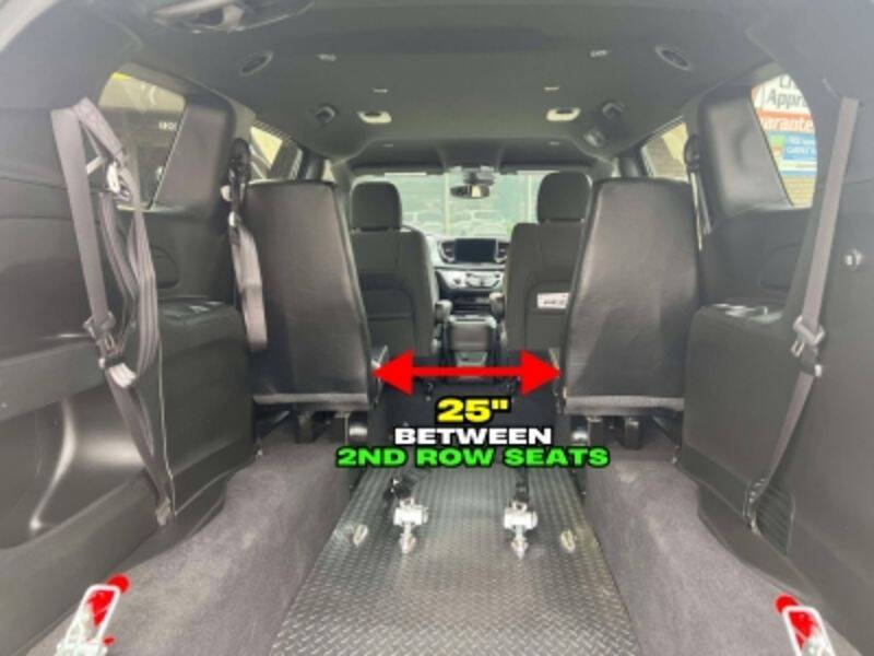 2024 Chrysler Pacifica Touring