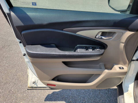 2017 Honda Pilot EX