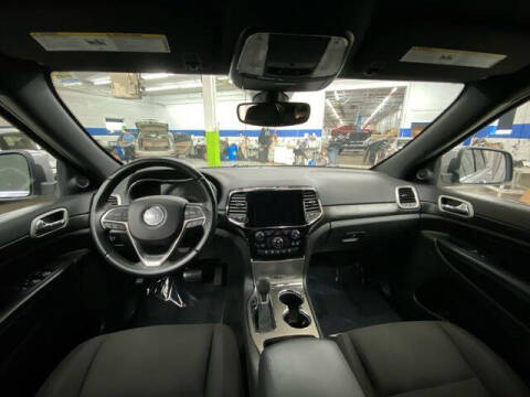 2019 Jeep Grand Cherokee Laredo E