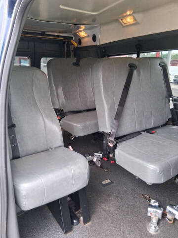 2009 Ford E-Series E-250