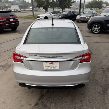 2012 Chrysler 200 Limited