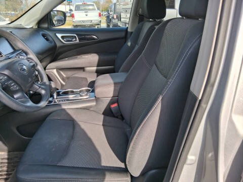 2017 Nissan Pathfinder S