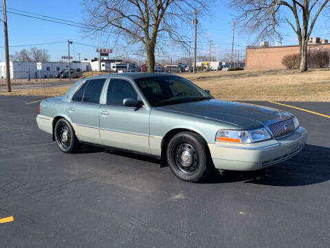 2005 Mercury Grand Marquis for sale at Dittmar Auto Dealer LLC in Dayton OH