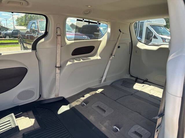 2017 Chrysler Pacifica Touring-L