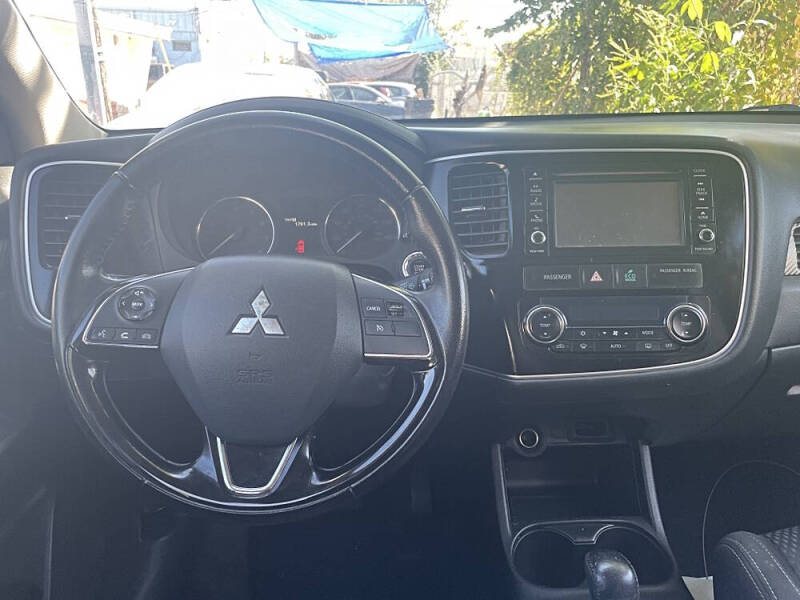 2016 Mitsubishi Outlander