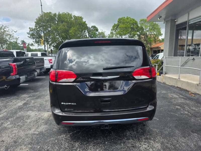 2017 Chrysler Pacifica