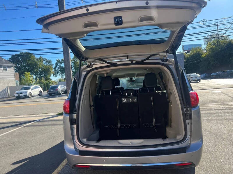 2018 Chrysler Pacifica Touring L