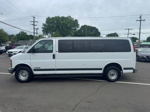 2000 Chevrolet Express G3500 LS
