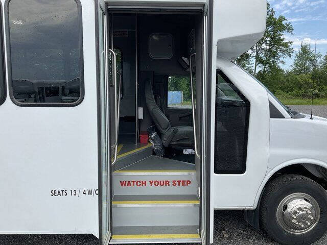 2022 Chevrolet Express 4500