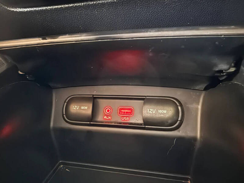 2020 Kia Sorento LX