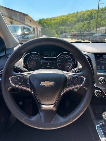 2017 Chevrolet Cruze LT Auto