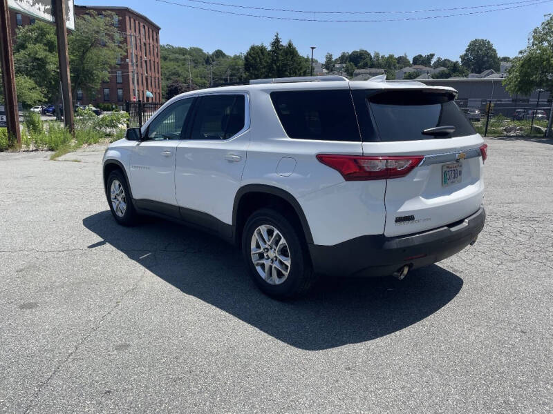 2018 Chevrolet Traverse LT Cloth