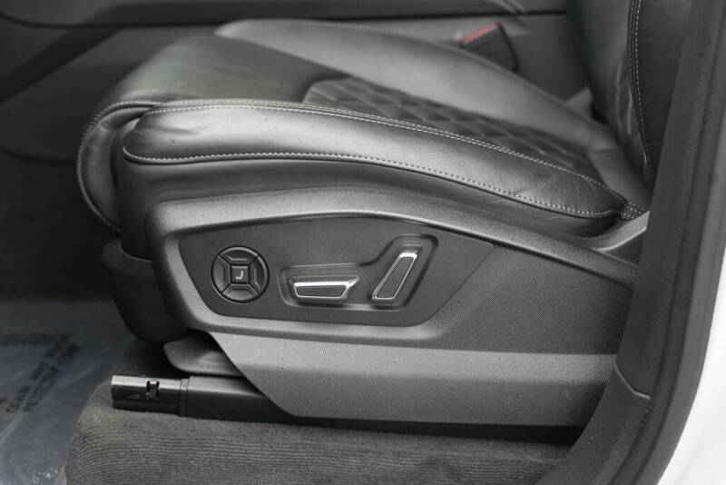 2020 Audi SQ7 4.0T quattro Prestige