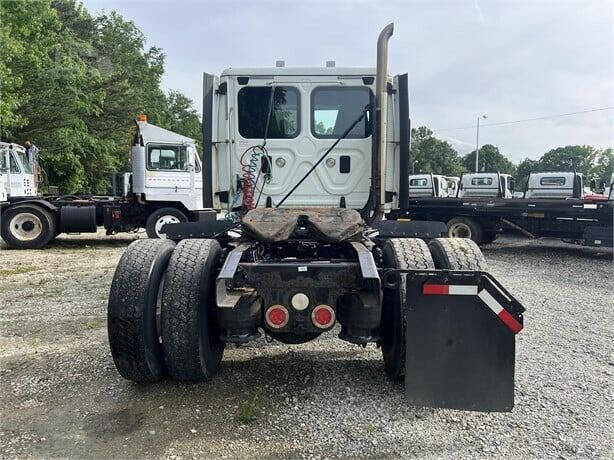 2014 Freightliner Cascadia