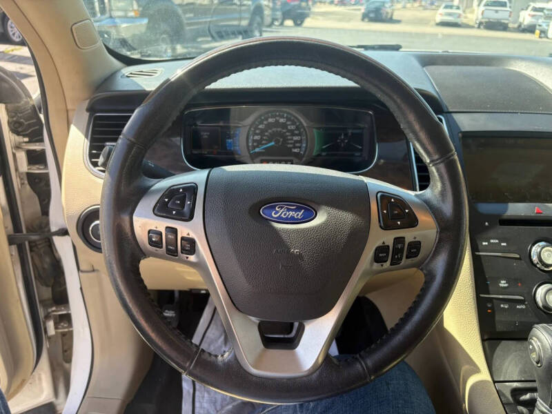 2016 Ford Taurus Limited