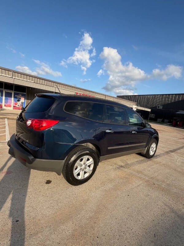 2012 Chevrolet Traverse LS
