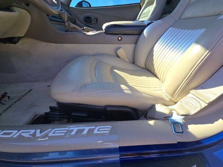 2004 Chevrolet Corvette