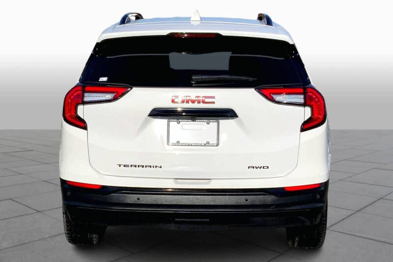 2023 GMC Terrain SLE