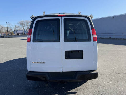 2019 Chevrolet Express 2500