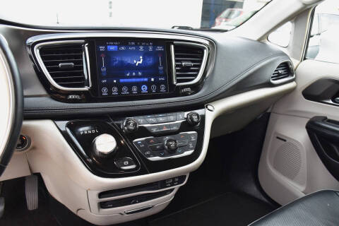 2017 Chrysler Pacifica Limited
